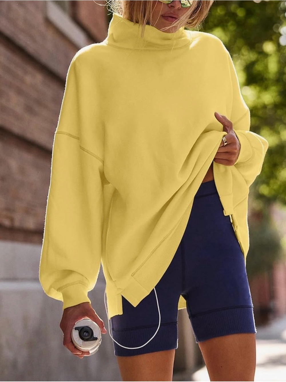 Eutten || Oversized Mockneck Sweatshirt in Butter Yellow